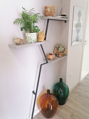 Una cassaforte in camera, ferro/asse da stiro