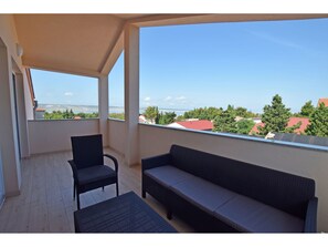 Apartment (A2) | Mountain view - Apartments Branka (Starigrad)