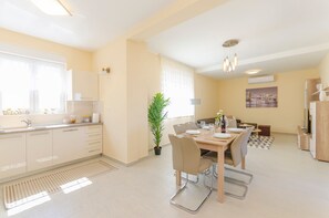 Private kitchen | Fridge, oven, stovetop, dishwasher - Apartments Luxury and Sea View (Sibenik)