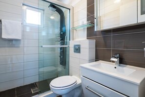 House | Bathroom
