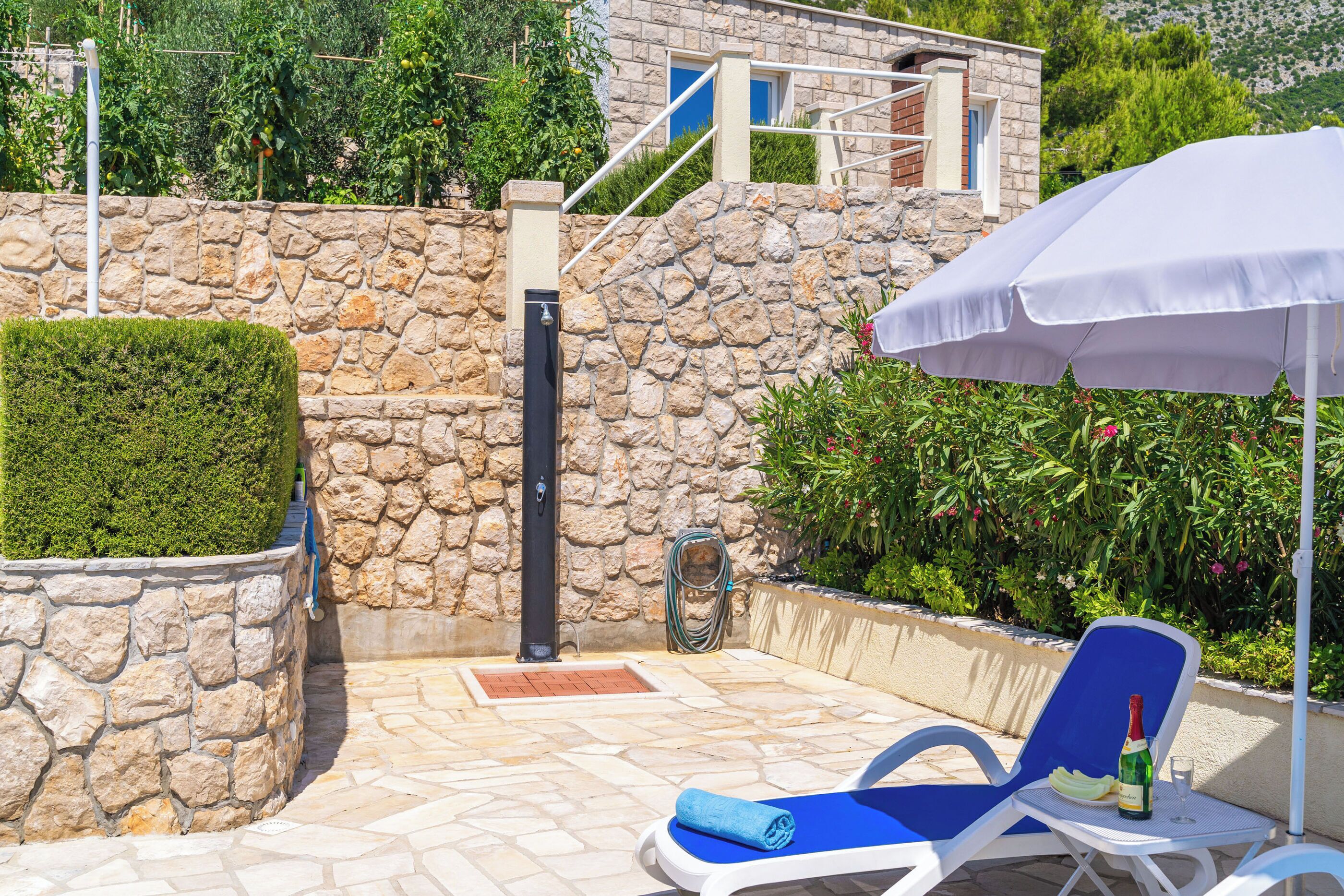 Tabla de planchar con plancha y wifi gratis 