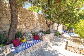 Beach nearby - House Planika (Dubrovacko Primorje)