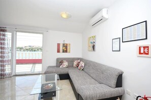 Apartment (A1) | Living room