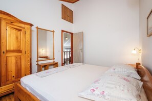 Apartment (A1)