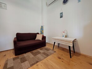 Apartment (A2) | Living room