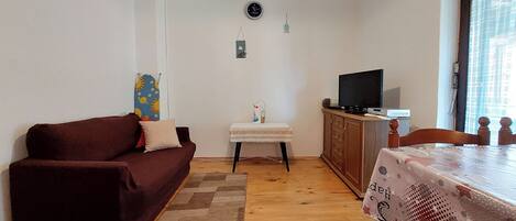 Apartment (A2) | Living room