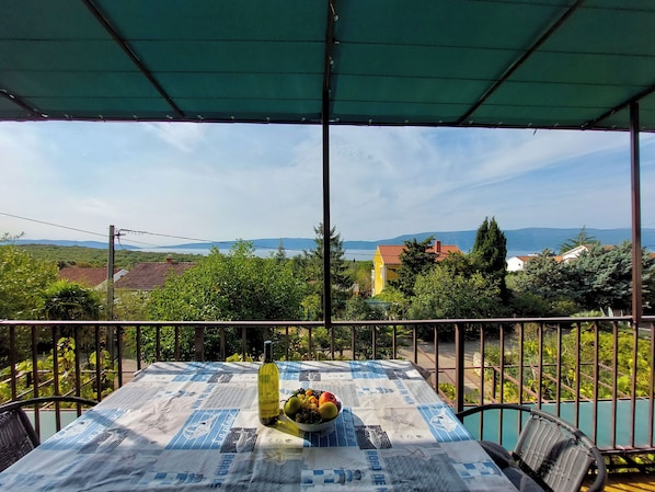 Apartment (A2) | Water view