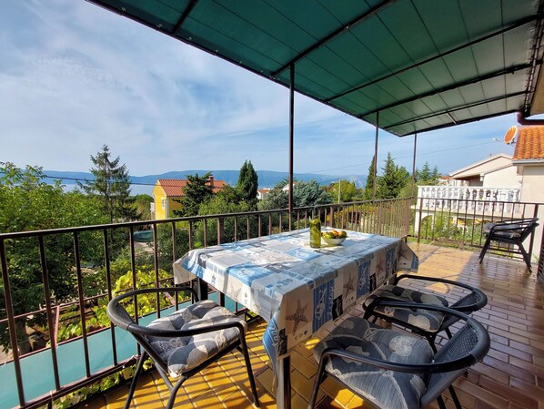 Apartment (A2) | Water view