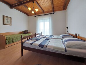 Apartment (A2) | 1 bedroom, free WiFi, bed sheets