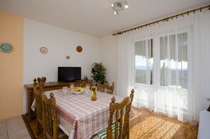 Dining - Apartment Milan (Senj)