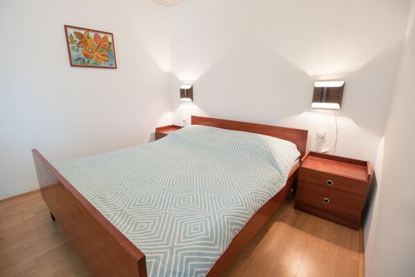 1 bedroom, iron/ironing board, free WiFi, bed sheets