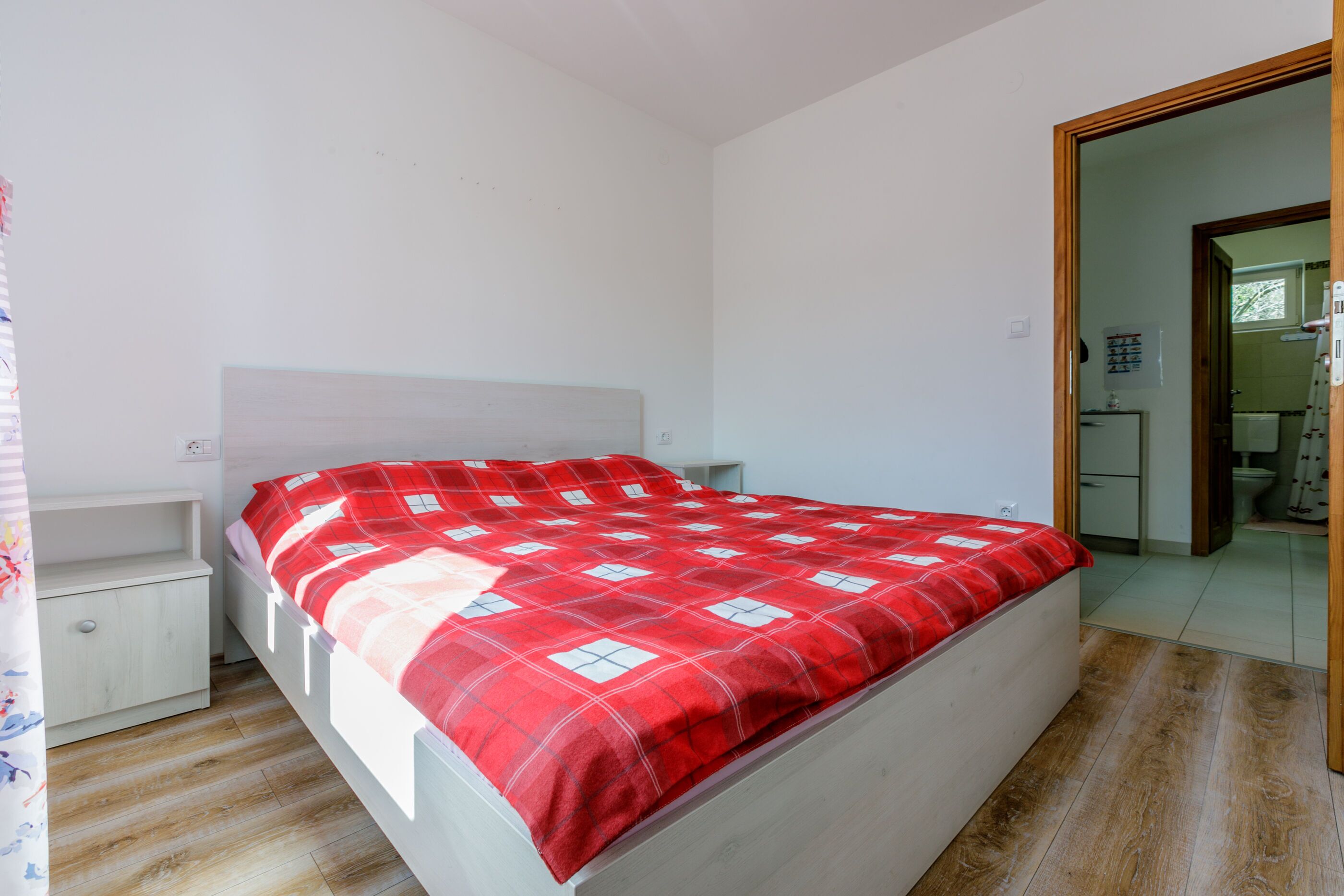 1 bedroom, iron/ironing board, free WiFi