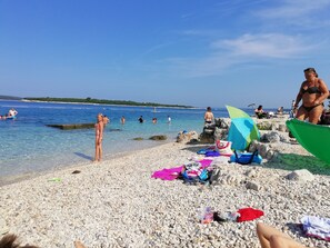 Beach - Apartments Edo (Pula)