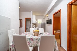 Apartment (A3) | Speisen