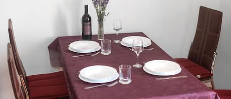 Apartment (A1) | Dining