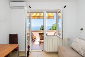Apartment (A2) | Dining - Apartments Igor (Jakisnica)