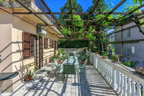 Terrace/patio - Apartments and Room Ruzica (Crikvenica)