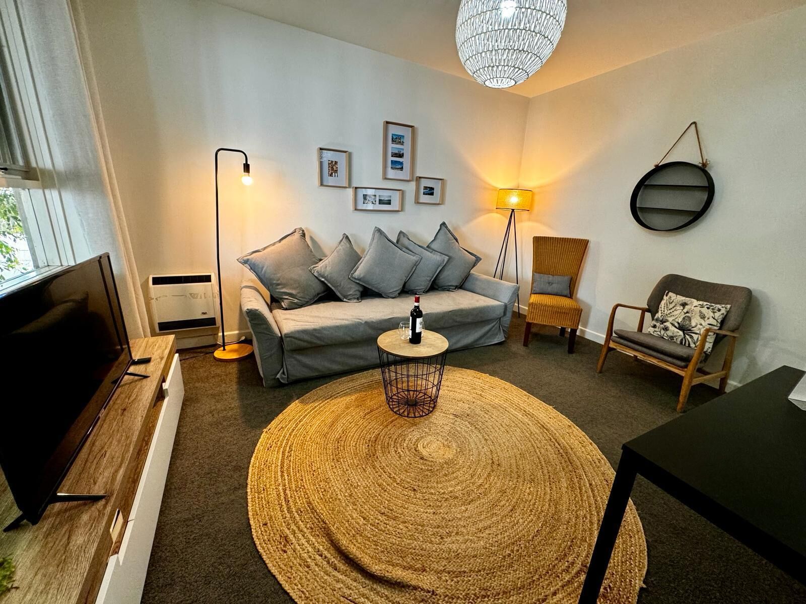 Televisión, oficina