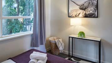 1 bedroom, iron/ironing board, WiFi, bed sheets