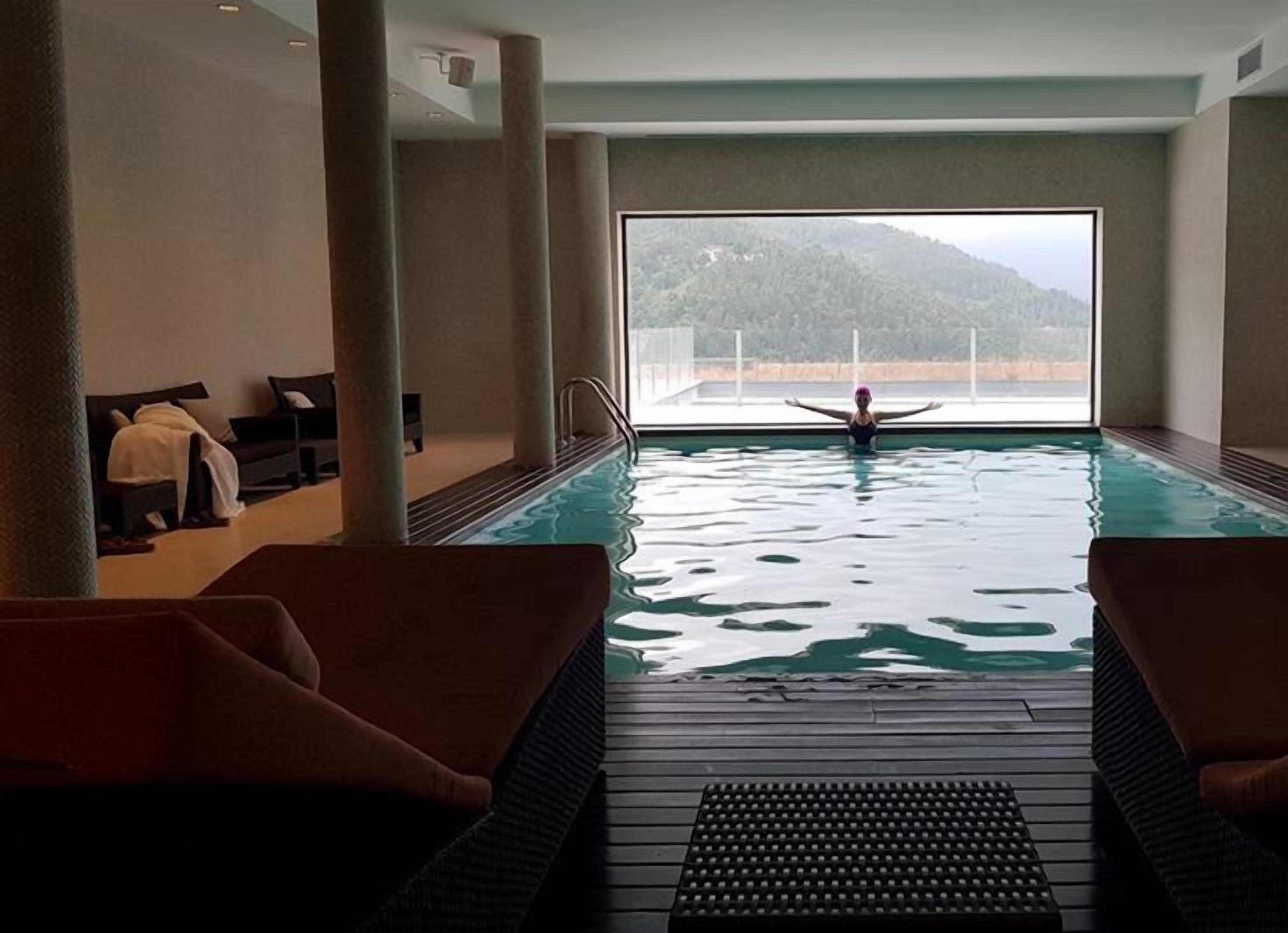 outdoor pool, open 10:00 am to 8:00 pm, pool umbrellas, pool loungers