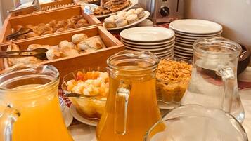 Desayuno buffet incluido todos los días