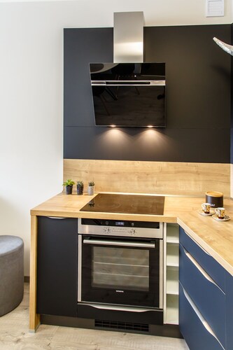 The Town Hall Residence -Welcome Home Apartment -free parking