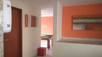 Appartement Familial, 4 chambres | Literie de qualité supérieure, surmatelas, minibar