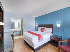 Room, 1 King Bed - (Cleveland)