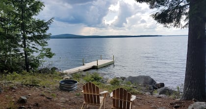Campamento recientemente renovado en West Grand Lake en Grand Lake Stream Maine