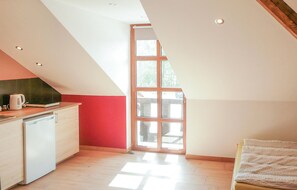 1 habitación y ropa de cama 