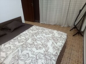 1 Schlafzimmer, Bügeleisen/Bügelbrett, kostenloses WLAN, Bettwäsche