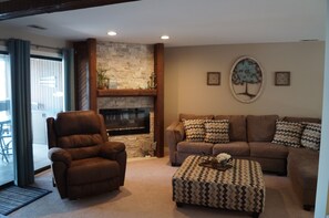 Smart-tv och eldstad