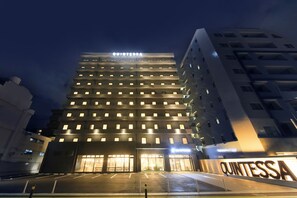 Front of property – evening/night - Quintessa Hotel Fukuoka Tenjin Minami (Fukuoka)