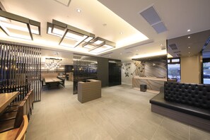 Lobby - Quintessa Hotel Fukuoka Tenjin Minami (Fukuoka)
