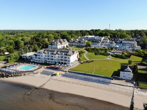 Exterior - Water's Edge Resort and spa w indoor and outdoor pool and beach. Condo Sleeps 6 (Westbrook)