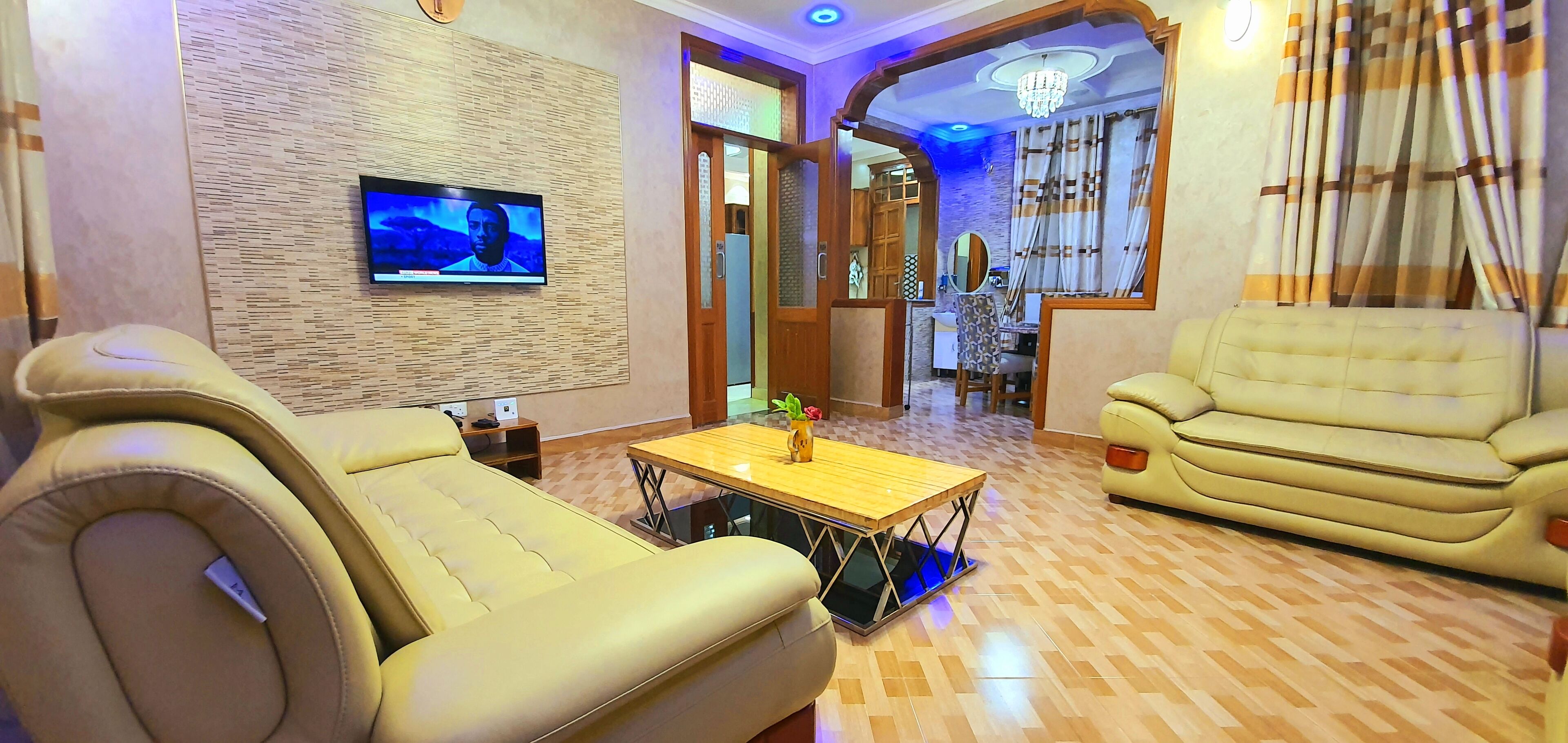 House | Living area | Flat-screen TV