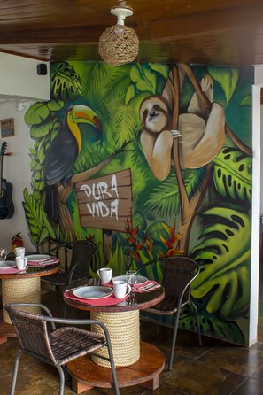 Restaurant - Eco Stay CR (San José)