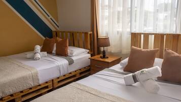 Deluxe Room | 1 bedroom, premium bedding, down comforters, Select Comfort beds