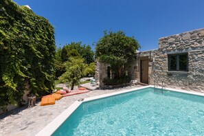 Piscine extérieure