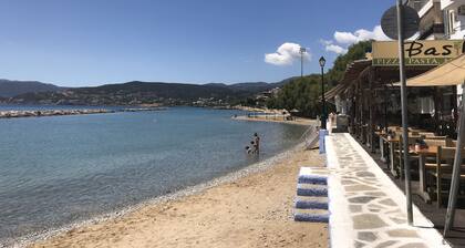 So close ! Poem - Agios Nikolaos apartment