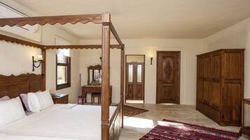 18 bedrooms, Internet