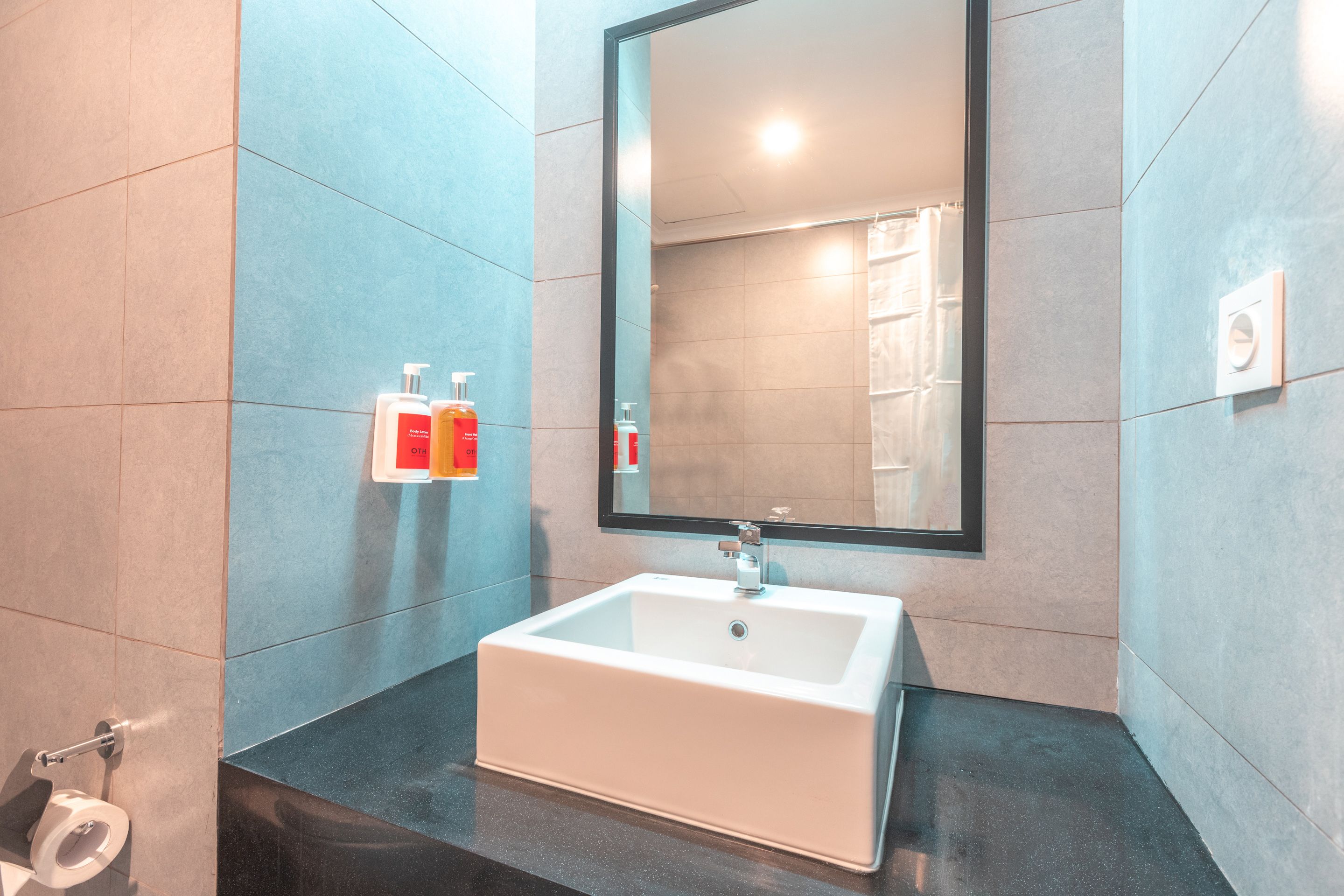 Foto - Super OYO Townhouse 2 Hotel Gunung Sahari