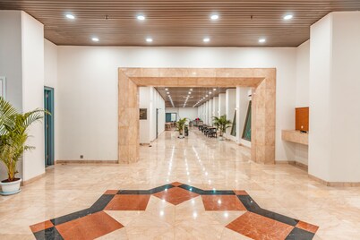 Super OYO Townhouse 2 Hotel Gunung Sahari