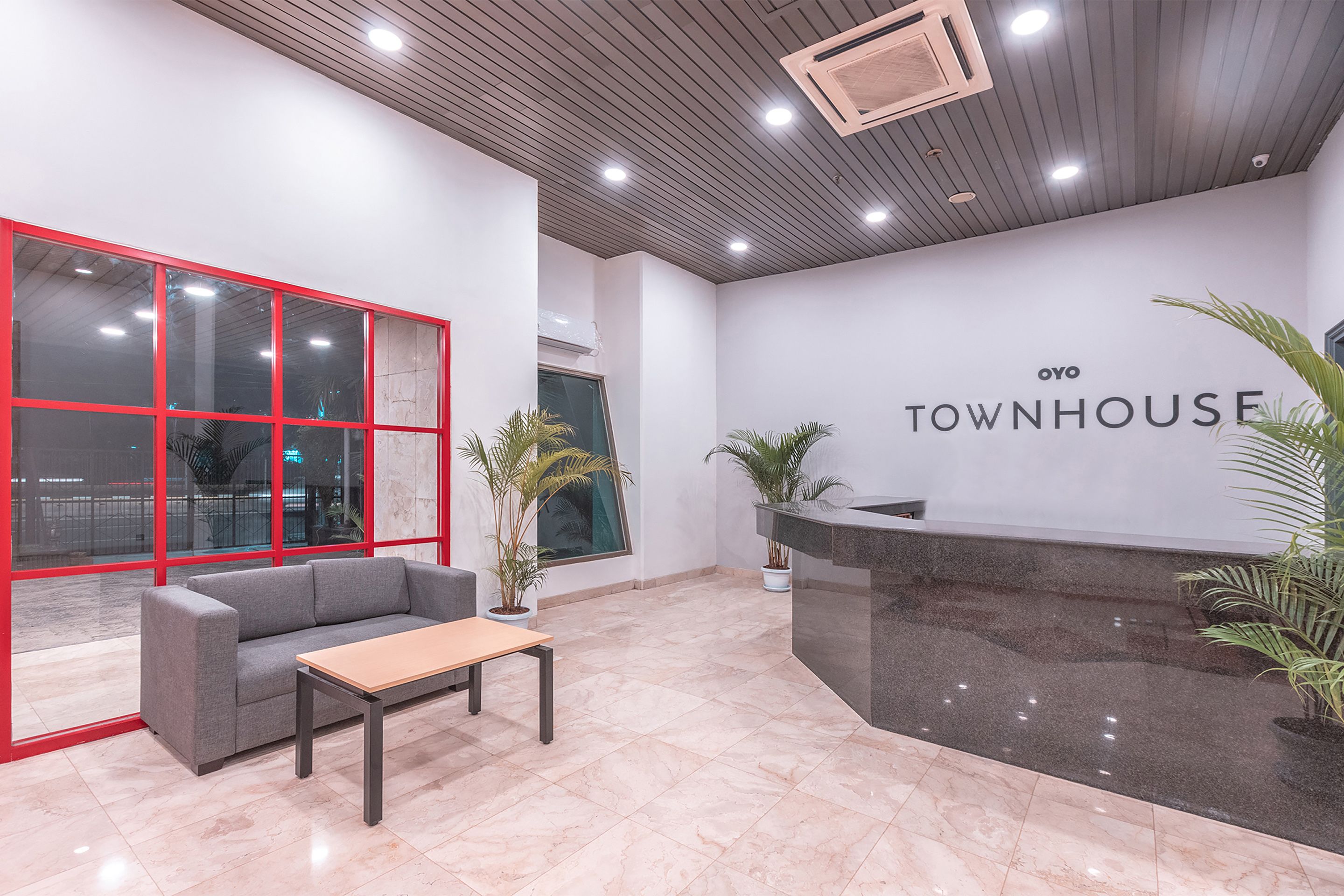 Foto - Super OYO Townhouse 2 Hotel Gunung Sahari