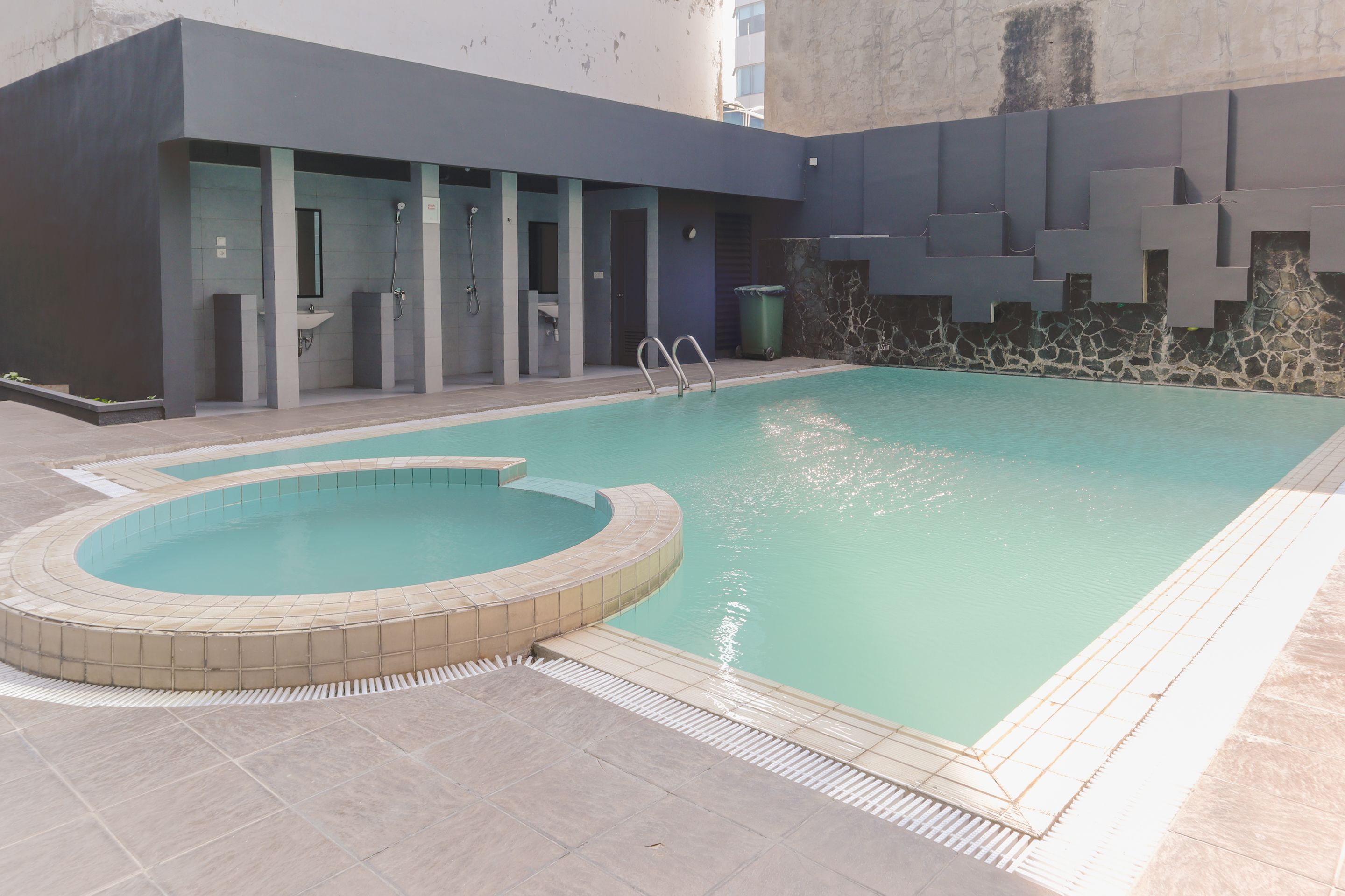 Foto - Super OYO Townhouse 2 Hotel Gunung Sahari