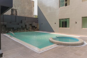 Alberca al aire libre 