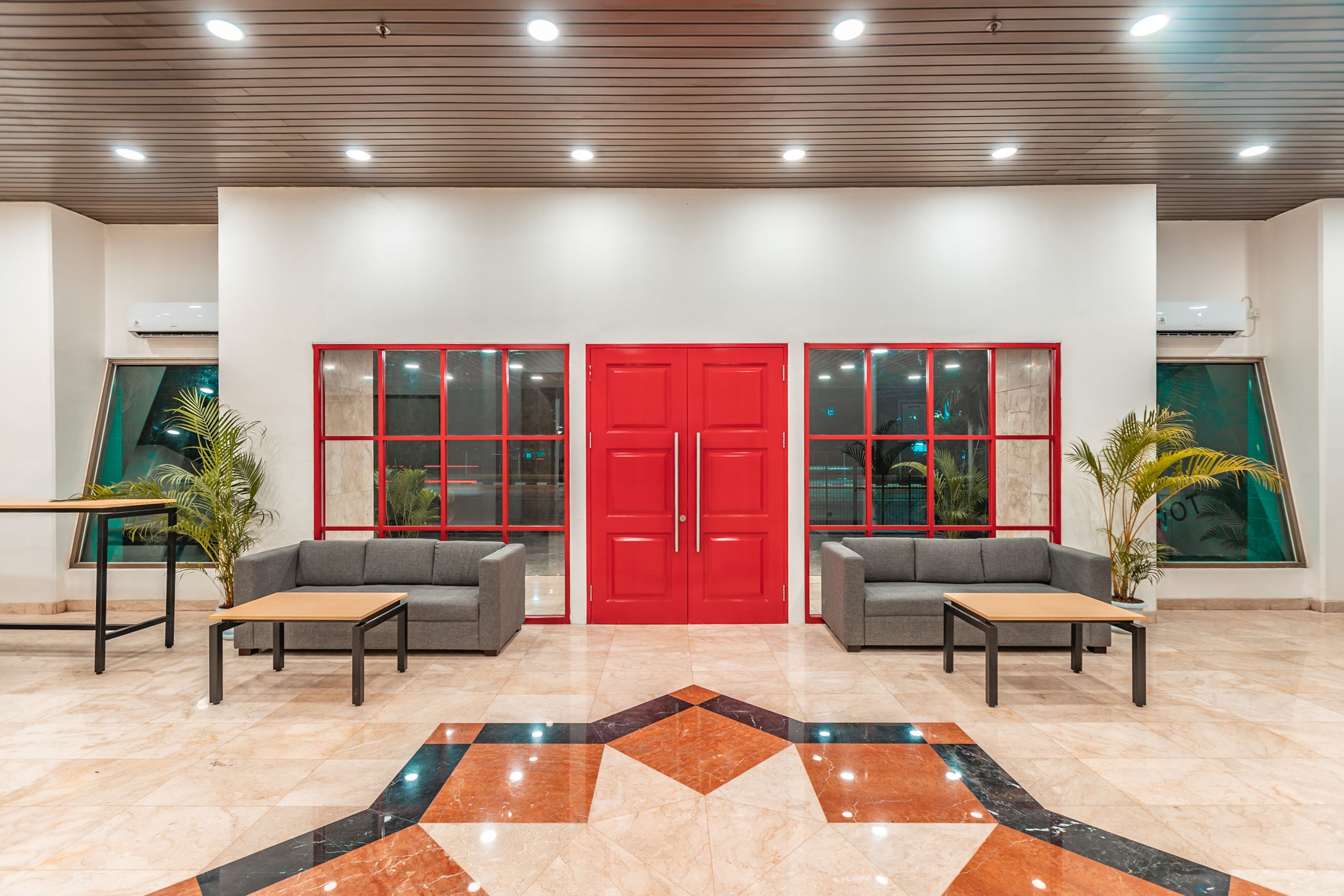 Foto - Super OYO Townhouse 2 Hotel Gunung Sahari