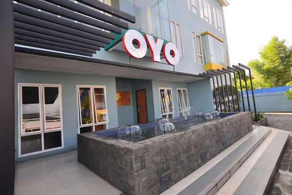 Exterior - Hotel O Appartel Cempaka (Pontianak)