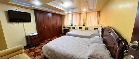 1 habitación, escritorio, cortinas blackout y sistema de insonorización