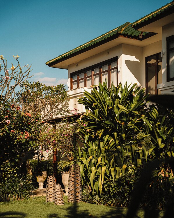 Garden - Villa Rosita (Banjarangkan)